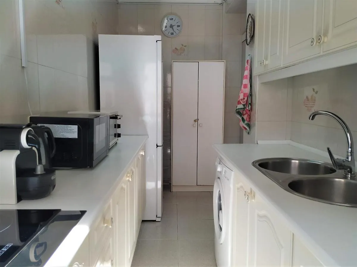 Elizabeth Beach Apartment With Seaviews! Torremolinos